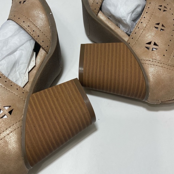 Sugar Peep Toe Block Heel Shoe - Picture 9 of 16